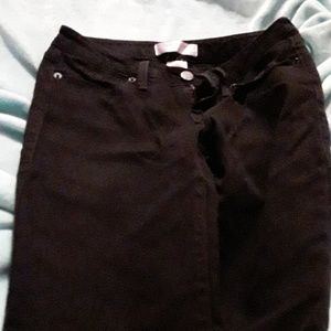 Black no boundaries jeans